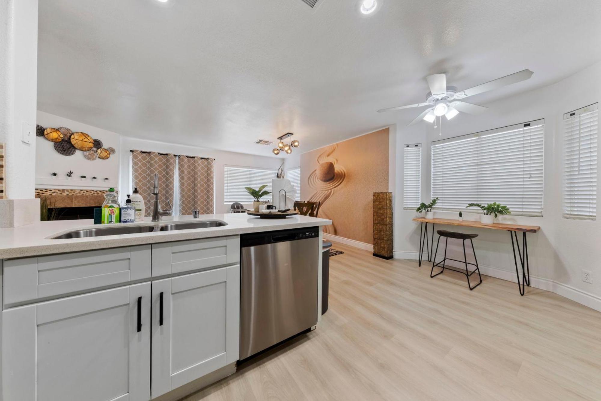 Zen - A Home Away From Home And In Heart Of Las Vegas Luaran gambar